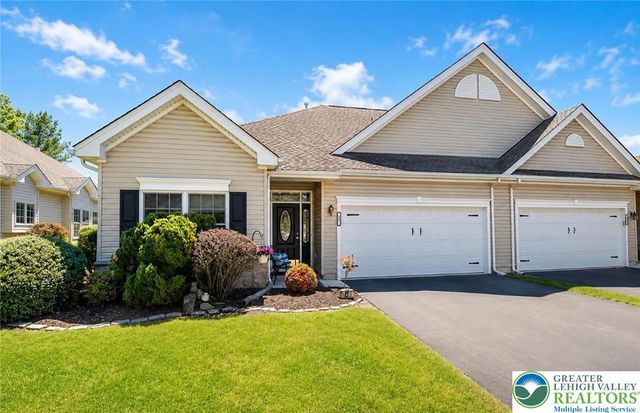 81 Moor Drive, Palmer Twp, PA 18045