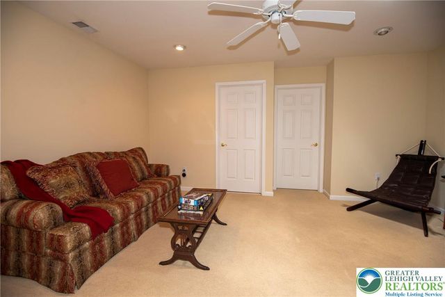 81 Moor Drive, Palmer Twp, PA 18045