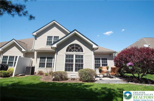81 Moor Drive, Palmer Twp, PA 18045