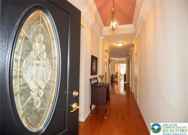 81 Moor Drive, Palmer Twp, PA 18045