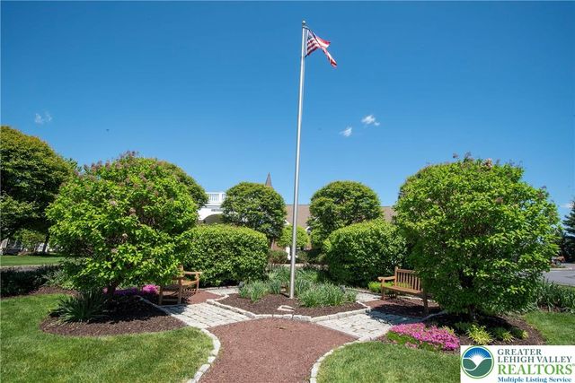 81 Moor Drive, Palmer Twp, PA 18045