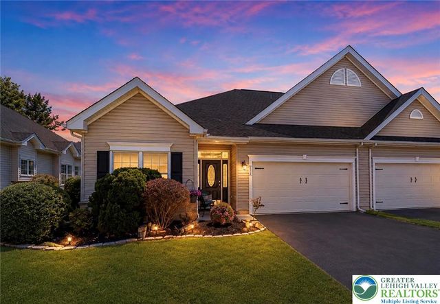 81 Moor Drive, Palmer Twp, PA 18045
