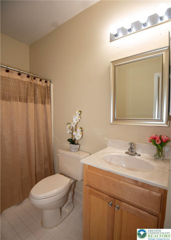 81 Moor Drive, Palmer Twp, PA 18045