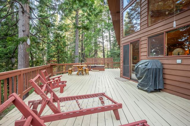 600 Wikami Way, Dorrington, CA 95223