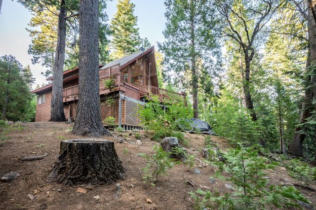 600 Wikami Way, Dorrington, CA 95223