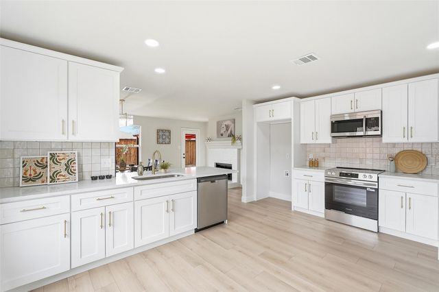 4517 Willow Way Drive, Mckinney, TX 75070