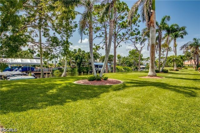 15350 Moonraker CT 303, North Fort Myers, FL 33917