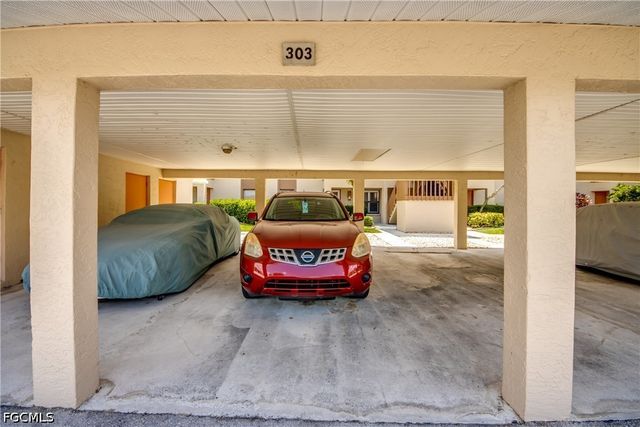 15350 Moonraker CT 303, North Fort Myers, FL 33917