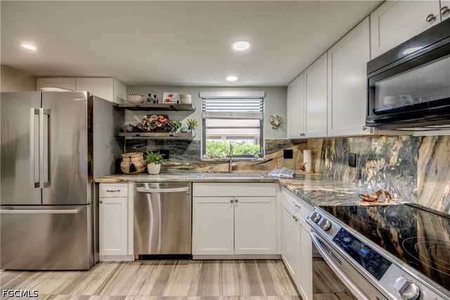 15350 Moonraker CT 303, North Fort Myers, FL 33917