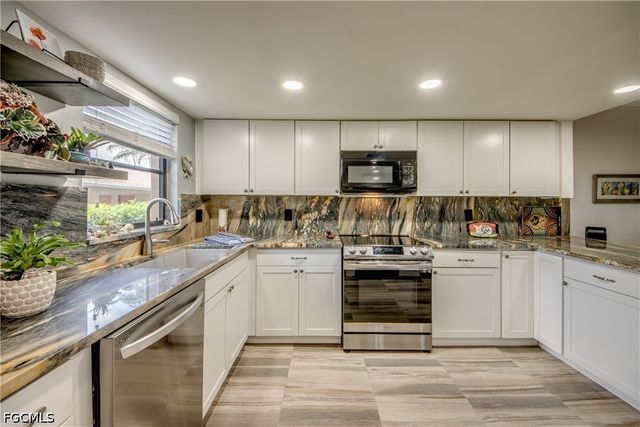 15350 Moonraker CT 303, North Fort Myers, FL 33917