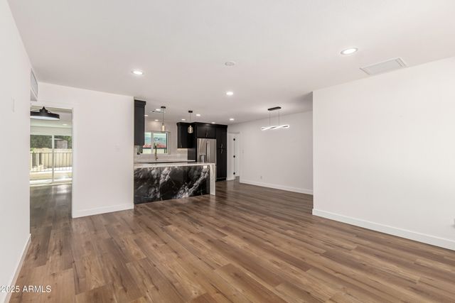 3707 E AMELIA Avenue, Phoenix, AZ 85018