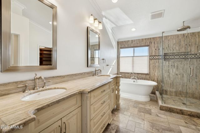 6025 E PALOMINO Lane, Scottsdale, AZ 85266