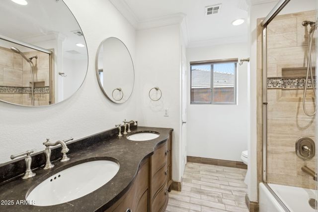 6025 E PALOMINO Lane, Scottsdale, AZ 85266