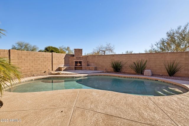 6025 E PALOMINO Lane, Scottsdale, AZ 85266