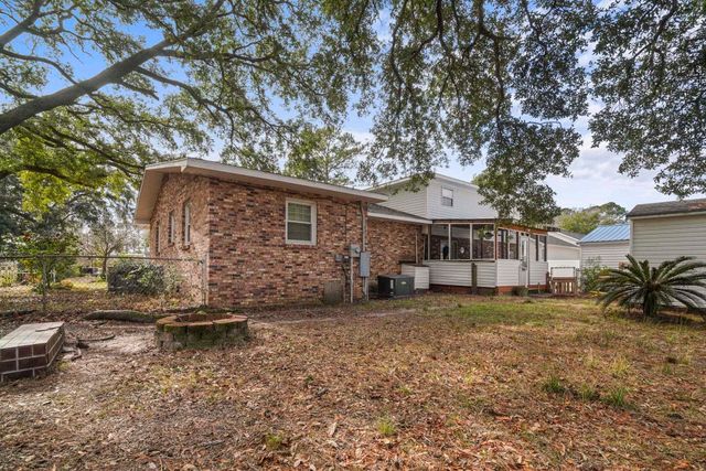 408 Rosemary St., Georgetown, SC 29440