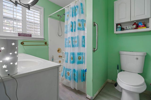 408 Rosemary St., Georgetown, SC 29440