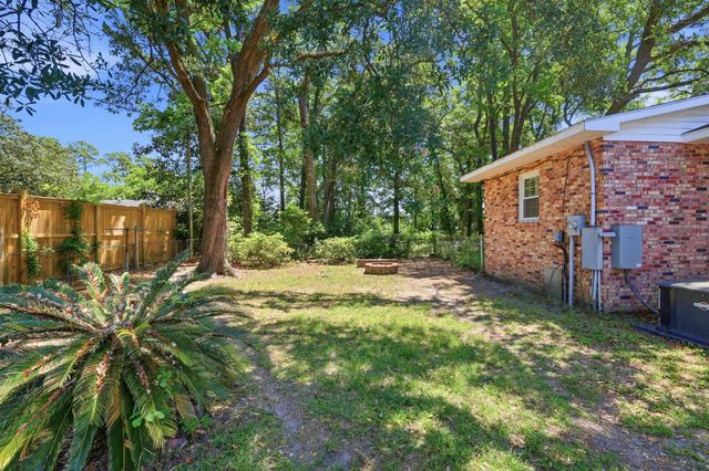 408 Rosemary St., Georgetown, SC 29440