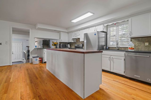 408 Rosemary St., Georgetown, SC 29440