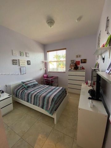 4920 SW 140th Ter 4, Miramar, FL 33027