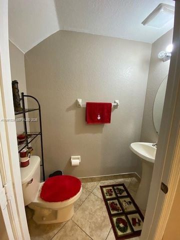 4920 SW 140th Ter 4, Miramar, FL 33027