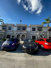 4920 SW 140th Ter 4, Miramar, FL 33027