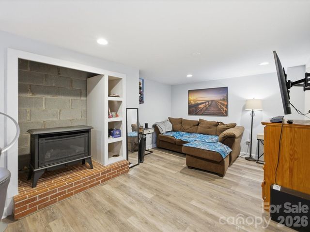 109 Elk Court, Mount Holly, NC 28120