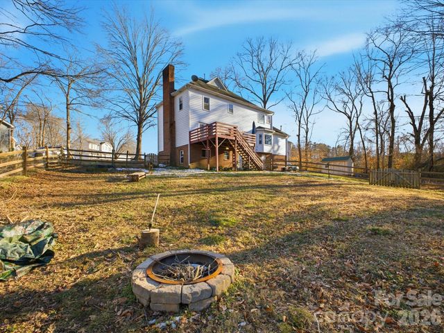 109 Elk Court, Mount Holly, NC 28120