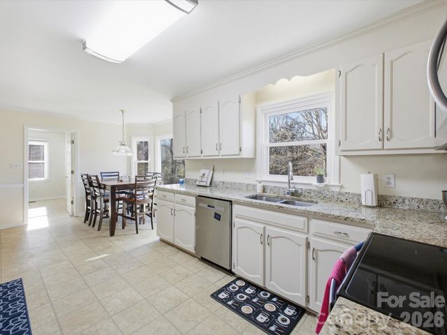 109 Elk Court, Mount Holly, NC 28120