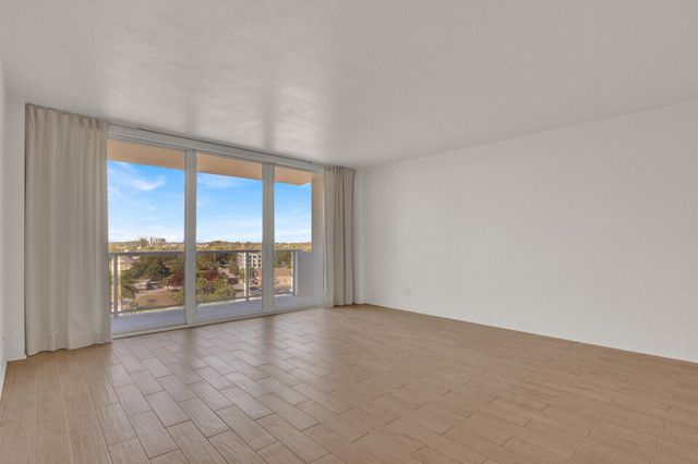 2800 N Flagler Drive 912, West Palm Beach, FL 33407