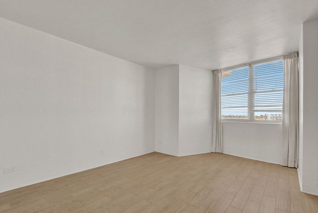 2800 N Flagler Drive 912, West Palm Beach, FL 33407