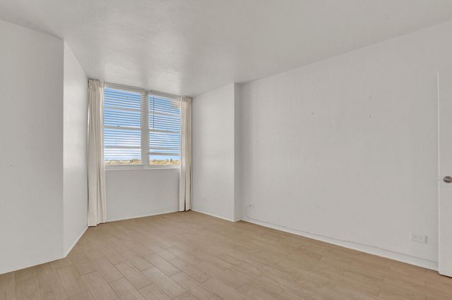 2800 N Flagler Drive 912, West Palm Beach, FL 33407