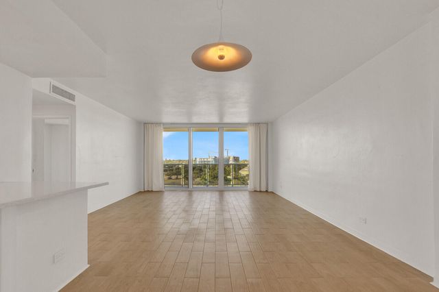 2800 N Flagler Drive 912, West Palm Beach, FL 33407