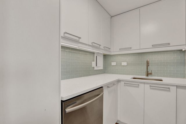 2800 N Flagler Drive 912, West Palm Beach, FL 33407