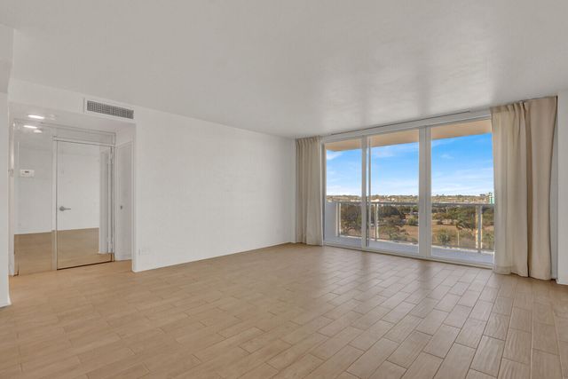 2800 N Flagler Drive 912, West Palm Beach, FL 33407