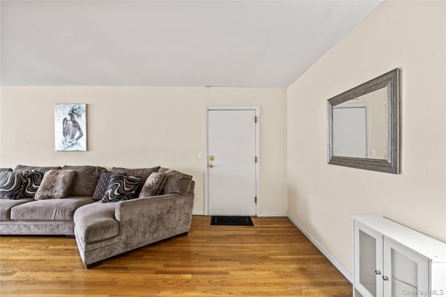 180 Kearsing Parkway G, Monsey, NY 10952