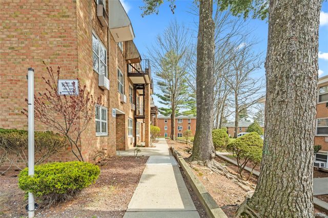 180 Kearsing Parkway G, Monsey, NY 10952