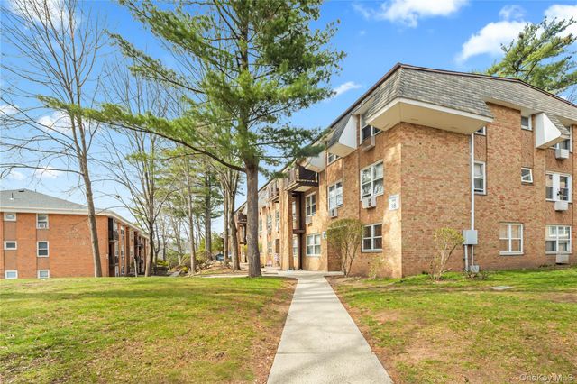 180 Kearsing Parkway G, Monsey, NY 10952