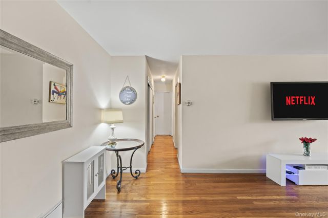 180 Kearsing Parkway G, Monsey, NY 10952