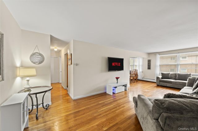 180 Kearsing Parkway G, Monsey, NY 10952