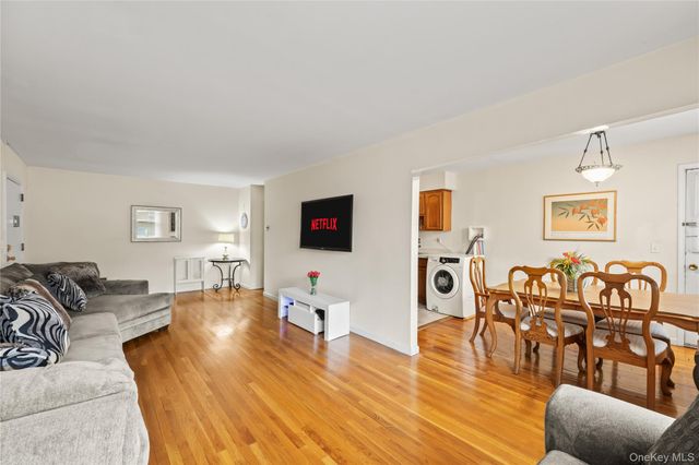 180 Kearsing Parkway G, Monsey, NY 10952