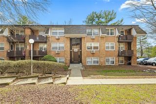 180 Kearsing Parkway G, Monsey, NY 10952