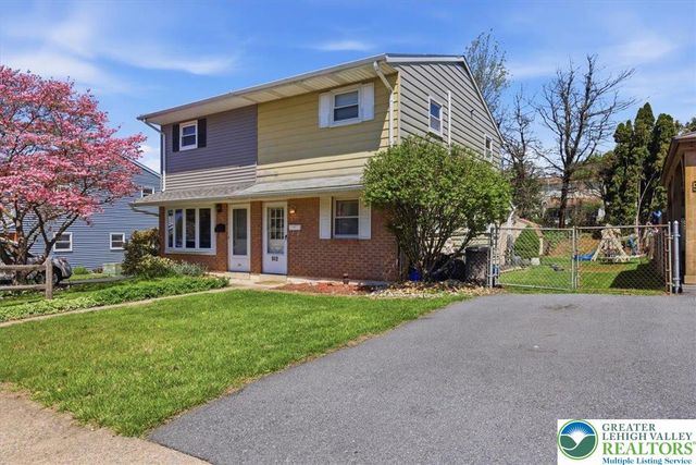 502 Poplar Street, Catasauqua Boro, PA 18032
