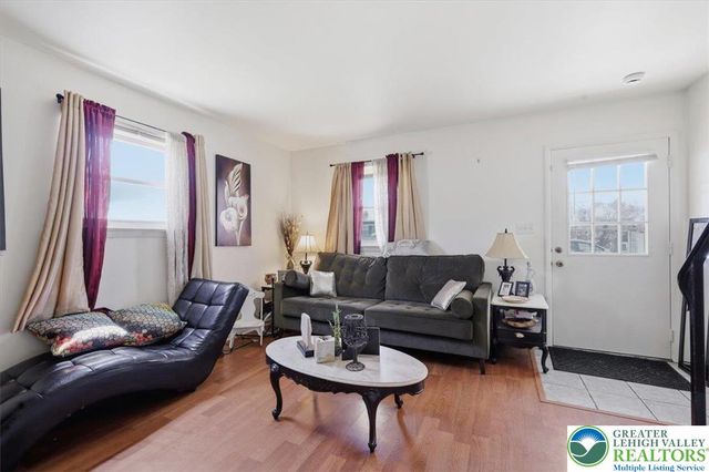 502 Poplar Street, Catasauqua Boro, PA 18032
