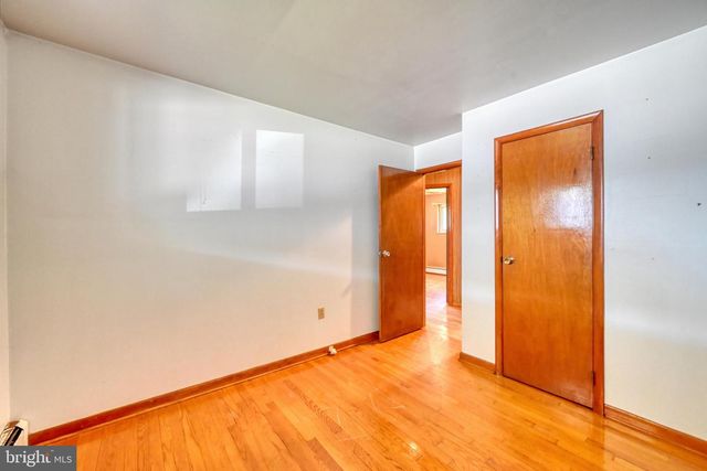 341 HAZEL ST, Reading, PA 19611