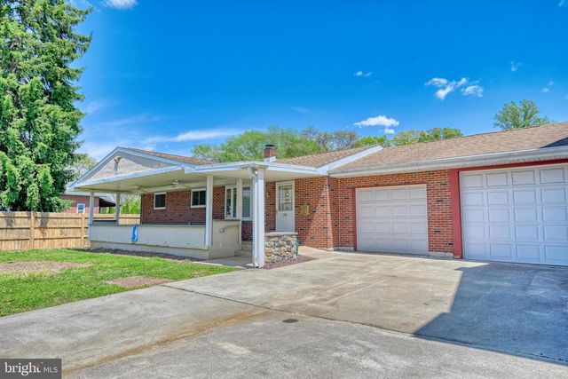 341 HAZEL ST, Reading, PA 19611