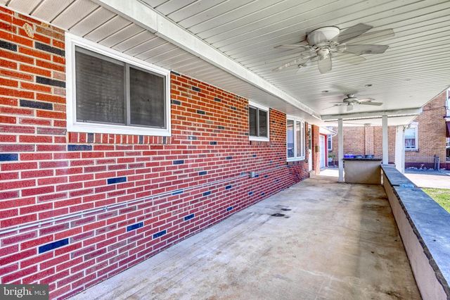 341 HAZEL ST, Reading, PA 19611