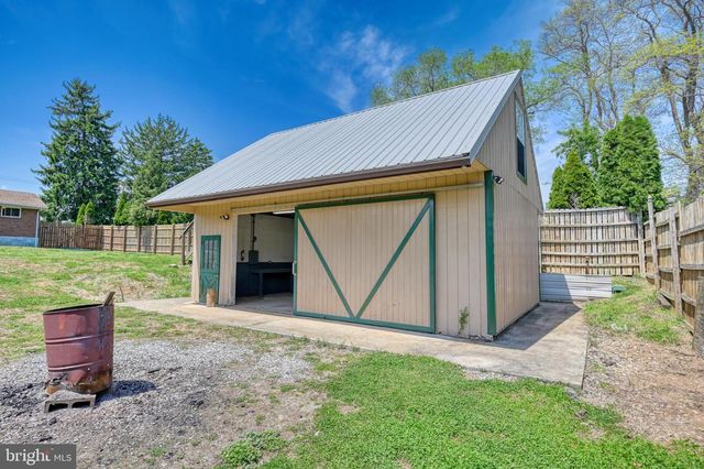 341 HAZEL ST, Reading, PA 19611