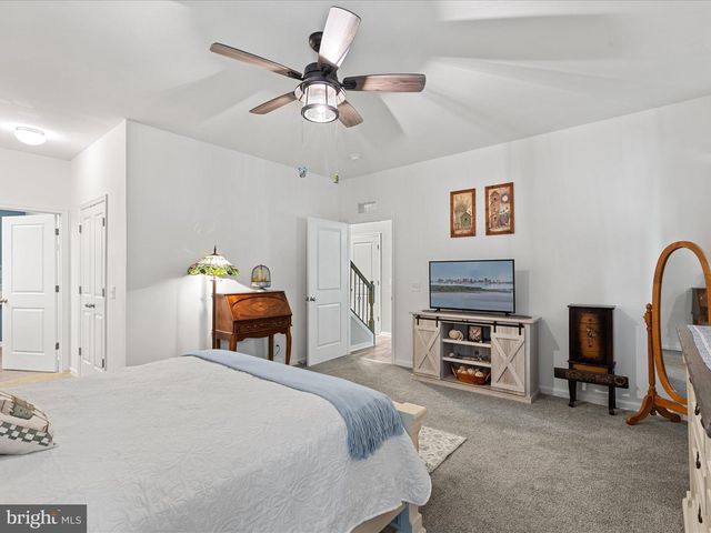 38121 NEPTUNE DR, Greenbackville, VA 23356