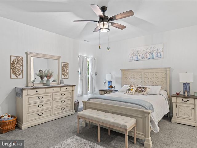 38121 NEPTUNE DR, Greenbackville, VA 23356