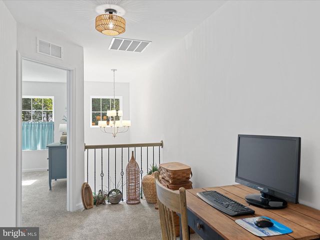 38121 NEPTUNE DR, Greenbackville, VA 23356